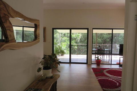 Babbling Brook Retreat - Accommodation Port Hedland 6