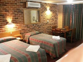 Cedar Lodge Motel - Accommodation Port Hedland 6