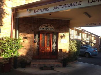 Cedar Lodge Motel - Accommodation Port Hedland 0