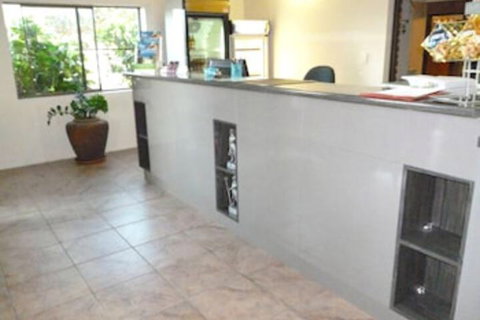 Castle Motor Lodge - Accommodation Port Hedland 5