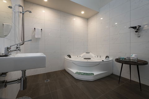 The Albert & Mills Guest House & Apartments - Accommodation Port Hedland 5