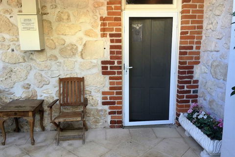 Arundel's Boutique Accommodation - Accommodation Port Hedland 2