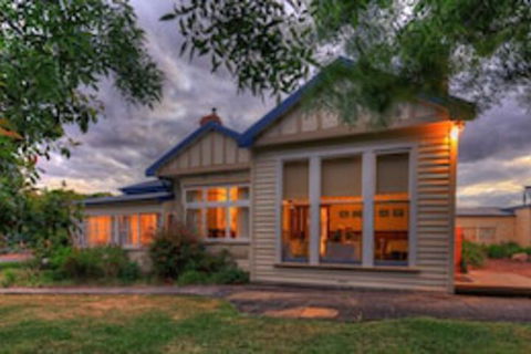 Acacia Bed & Breakfast - Accommodation Port Hedland 0