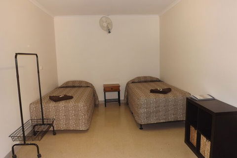 Derby Lodge Self Contained Apartments - Accommodation Port Hedland 3