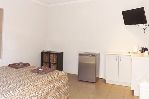 Derby Lodge Self Contained Apartments - Accommodation Port Hedland 4