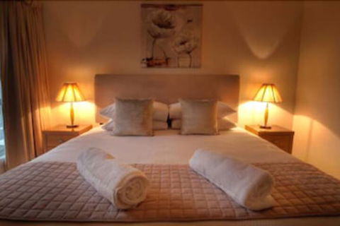 Azjure Studio Retreat - Accommodation Port Hedland 2