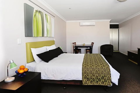 Drover's Motor Inn, Dalby - Accommodation Port Hedland 2