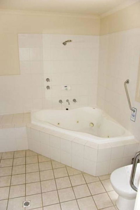Cliff House Beachfront Villas - Accommodation Port Hedland 4