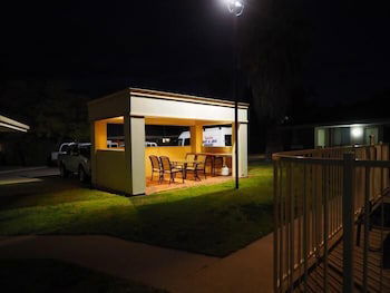 Jacaranda Motel & Holiday Units - Accommodation Port Hedland 0