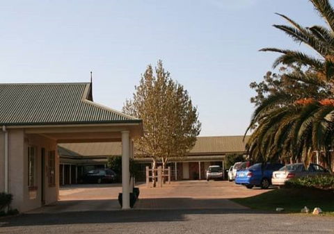 Country Gardens Motor Inn - Accommodation Port Hedland 1
