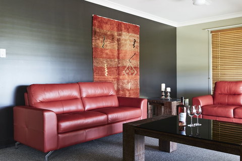 Ridgemill Escape - Accommodation Port Hedland 5