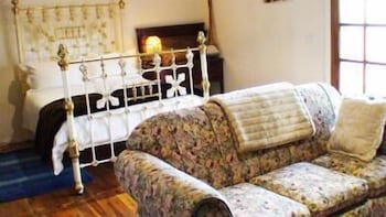 Albury Cottages - Accommodation Port Hedland 2