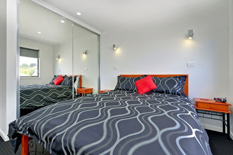 Burnie By The Bay Apartments - Accommodation Port Hedland 6