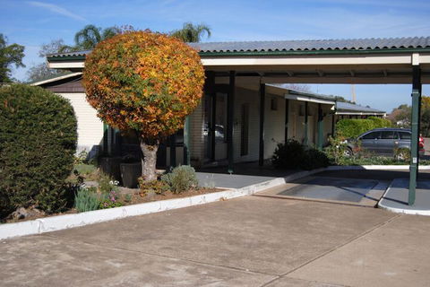 Airlie House Motor Inn - Accommodation Port Hedland 1