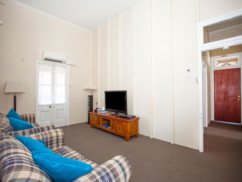 CBD Holiday Home - Accommodation Port Hedland 2