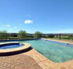 Beggars Bridge Vineyard Homestead w / pool  wifi  tennis  vineyard - Accommodation Port Hedland