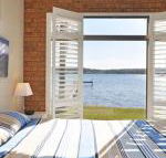 The Studio on the Lake at Fishing Point Lake Macquarie honestly put the line in  catch fish - Accommodation Port Hedland