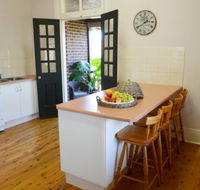 The Bank B  B West Wyalong - Accommodation Port Hedland