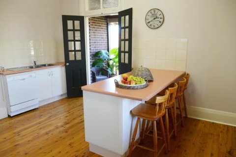 The Bank B & B West Wyalong - Accommodation Port Hedland 0