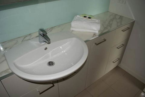 Harbour Escape Apartments - Accommodation Port Hedland 7