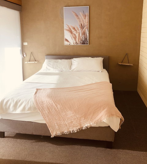 Pelican Sands Scamander - Accommodation Port Hedland 5