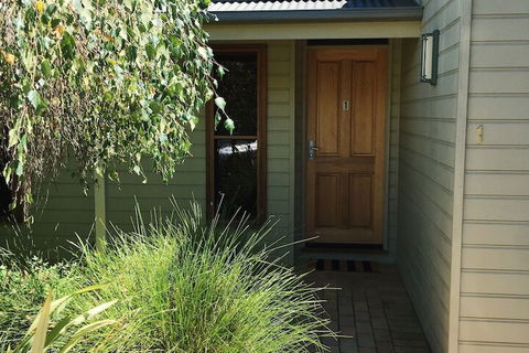 Abalina Cottages, Rotary Drive - Accommodation Port Hedland 1