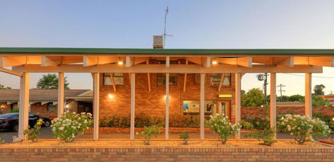 All Travellers Motor Inn - Accommodation Port Hedland 2