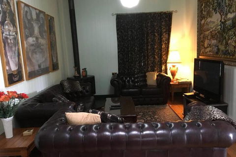 Pitstop Lodge Guesthouse B & B - Accommodation Port Hedland 7