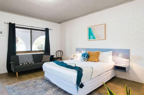 The Med Motel - Accommodation Port Hedland 6