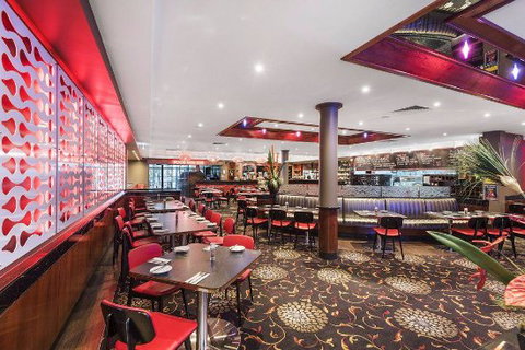 JBJ's Restaurant & Bar Taylors Lakes Hotel - Accommodation Port Hedland 0