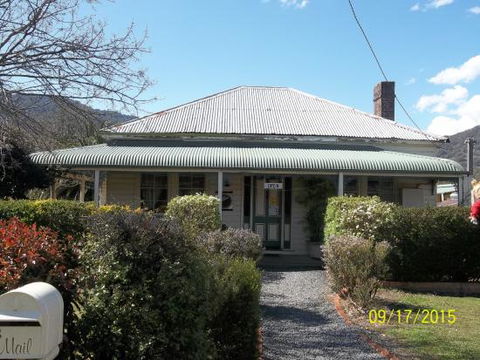 Nelliebelle's Cakes And Bakes - Accommodation Port Hedland 0