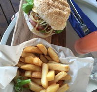 Lake Vue Cafe