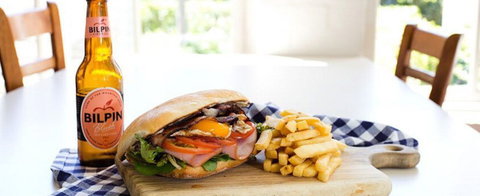 Barracks Bar - Crowne Plaza Hawkesbury Valley - Accommodation Port Hedland 0