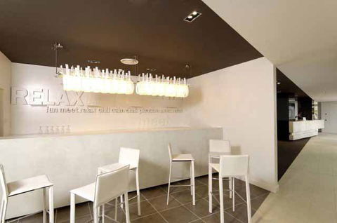 Fat Arnie Restaurant & Bar - Royal Pacific Hotel - Accommodation Port Hedland 0