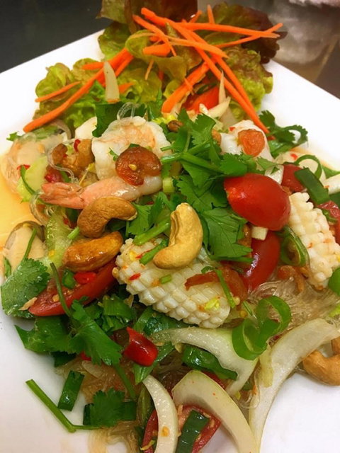S & T Thai Gourmet Cafe - Accommodation Port Hedland 0