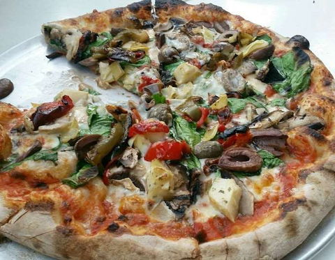 Louie's Pizza And Grill - Accommodation Port Hedland 0
