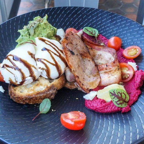 6 Points Cafe - Accommodation Port Hedland 0