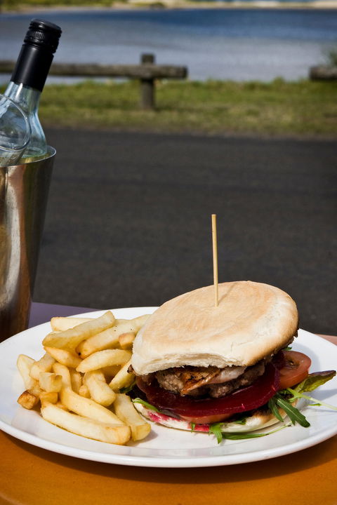 Hedy's Riverside Bistro - Accommodation Port Hedland 2