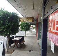 Le's Vietnamese Street Food Restaurant