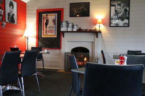RnR's Diner - Accommodation Port Hedland 2