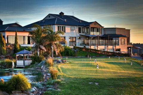 Baudins Restaurant At McCracken Country Club - Accommodation Port Hedland 0
