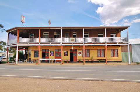 Railway Hotel Bribbaree - Accommodation Port Hedland 1