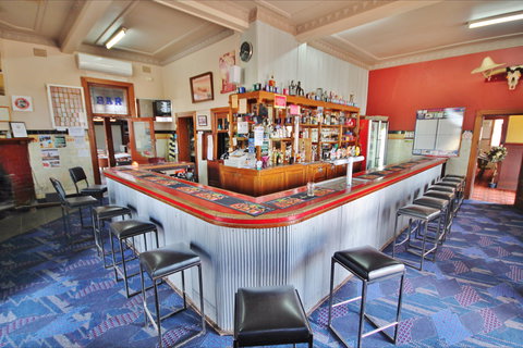 Railway Hotel Bribbaree - Accommodation Port Hedland 2