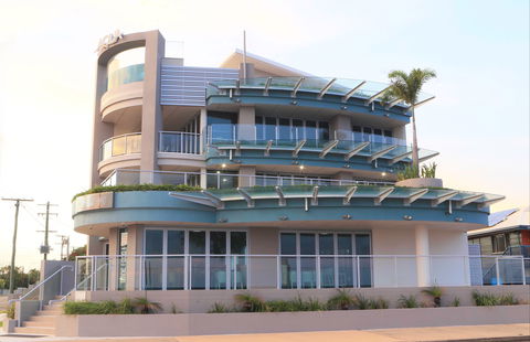 The Vinyard Wine Bar And Restaurant - Accommodation Port Hedland 1