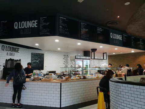 Q Lounge And Deli - Accommodation Port Hedland 0