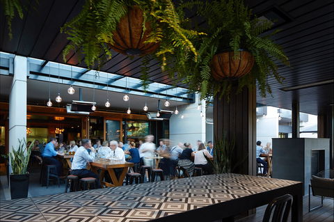 Ostani Lounge, Bar & Restaurant - Accommodation Port Hedland 1
