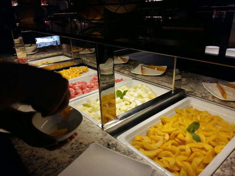 The Grange Buffet - Accommodation Port Hedland 0