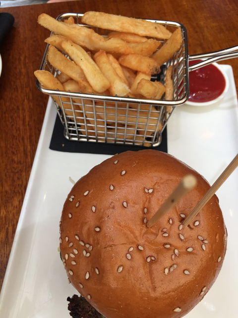 Adelphi Grill - Accommodation Port Hedland 8