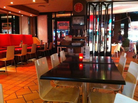 La Porchetta Broadbeach - Accommodation Port Hedland 0