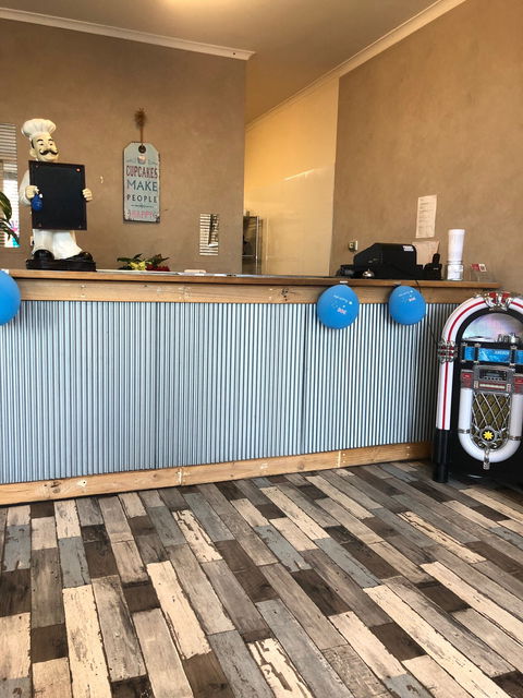 Dongara Pizza Bar & Family Cafe - Accommodation Port Hedland 2